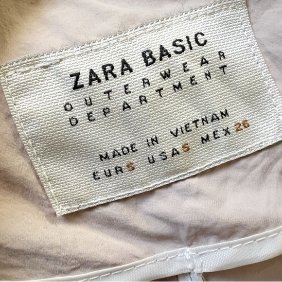 Zara outerwear drawstring lightweight jacket - Picture 3 of 7